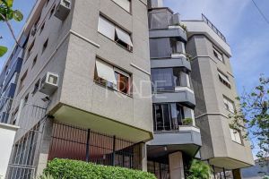 Apartamento com 121m², 3 dormitórios, 1 suíte, 1 vaga, no bairro Menino Deus em Porto Alegre