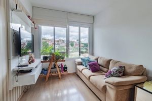 Apartamento com 49m², 2 dormitórios, 1 vaga, no bairro Campo Novo em Porto Alegre