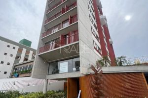 Apartamento com 91m², 2 dormitórios, 2 suítes, 2 vagas, no bairro Menino Deus em Porto Alegre