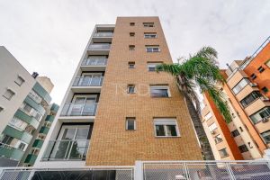 Apartamento com 89m², 3 dormitórios, 1 suíte, 2 vagas, no bairro Tristeza em Porto Alegre